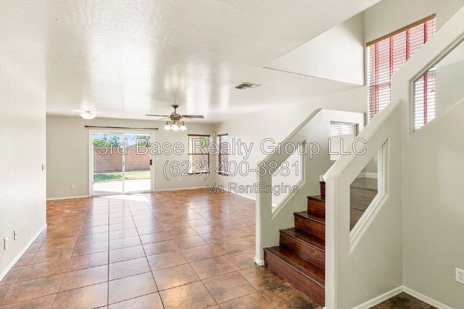 2 WEEKS FREE RENT. Desirable 4/2 across from Park property image