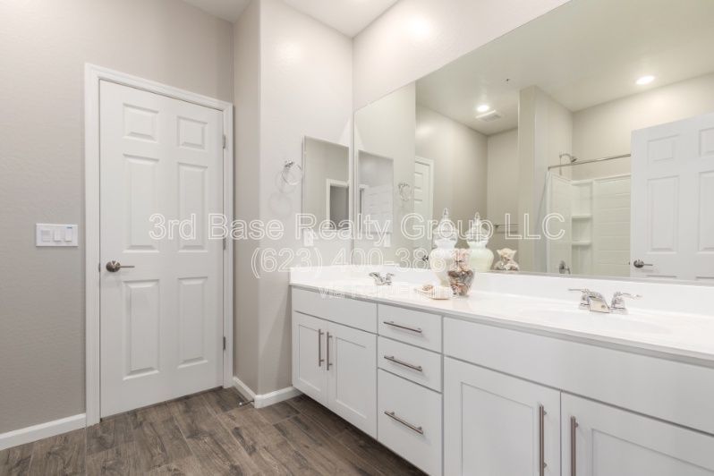 Stunning 5 Bedroom, 3 Bath Single Level Home in Sienna Hills!! property image
