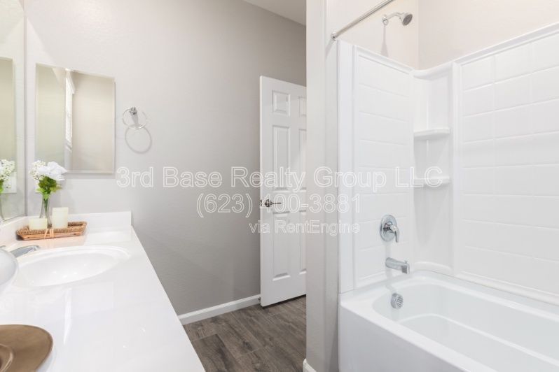 Stunning 5 Bedroom, 3 Bath Single Level Home in Sienna Hills!! property image