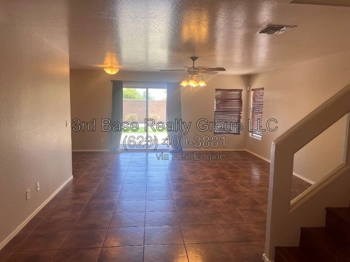 Desirable 4/2 across from Park property image