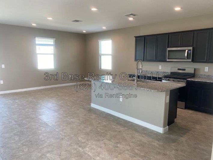 3 bed 2 bath in TARTESSO Community property image
