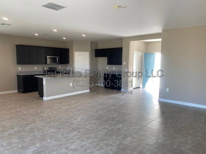 3 bed 2 bath in TARTESSO Community property image