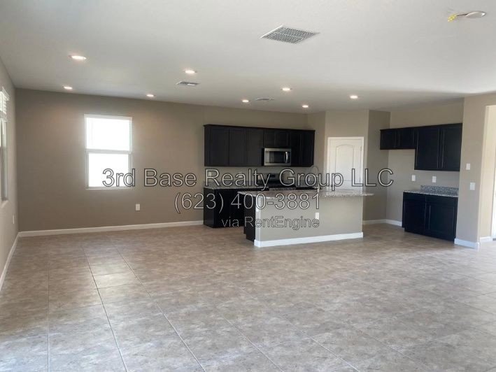 3 bed 2 bath in TARTESSO Community property image