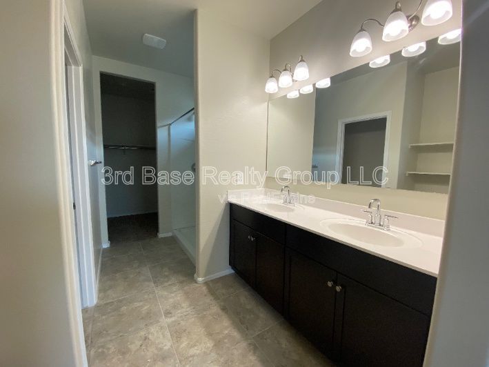 24402 W Pueblo Ave property image