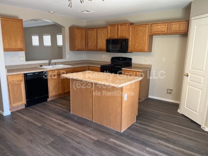 3 Bed 2 Bath in Durango Park Community property image