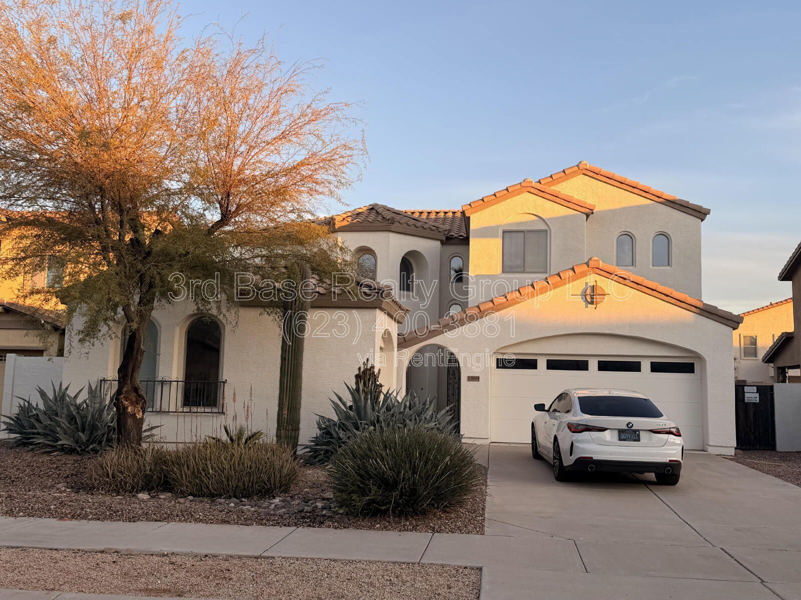 4/3 2,785 sq/ft.  HEATED POOL AND SPA. 3 car garage property image