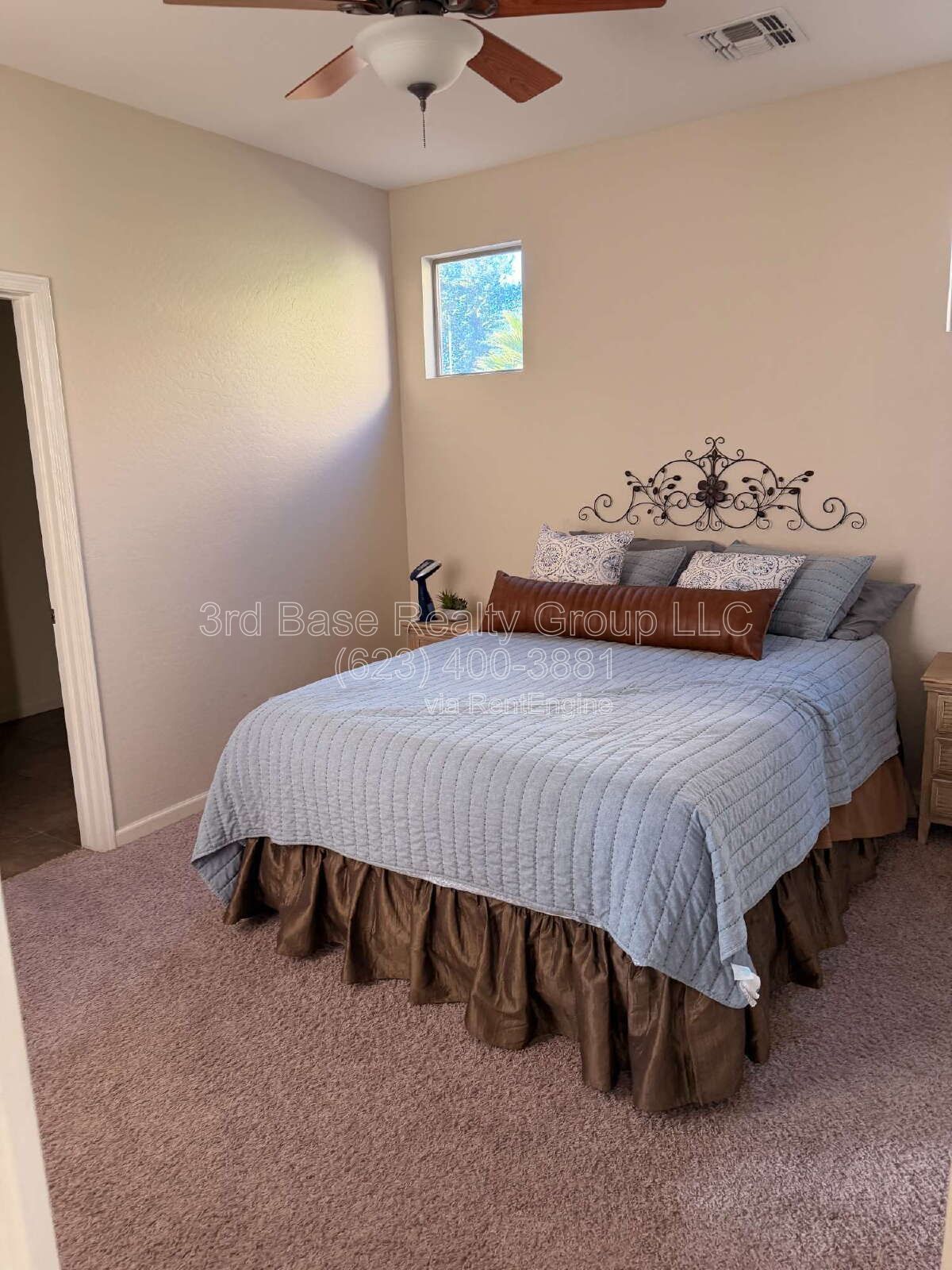 4/3 2,785 sq/ft.  HEATED POOL AND SPA. 3 car garage property image