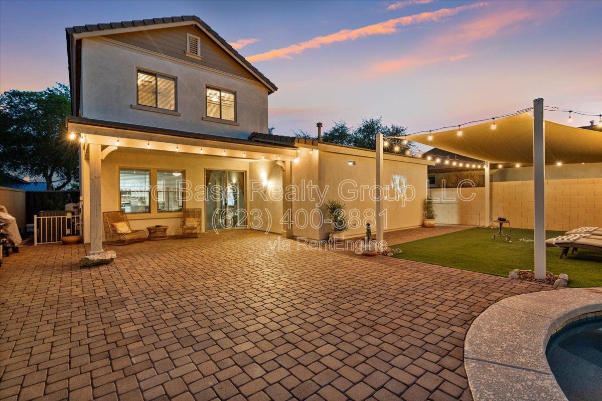 POOL and Spa. Resort Style Backyard in Verrado property image