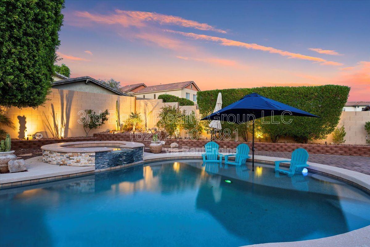 POOL and Spa. Resort Style Backyard in Verrado property image