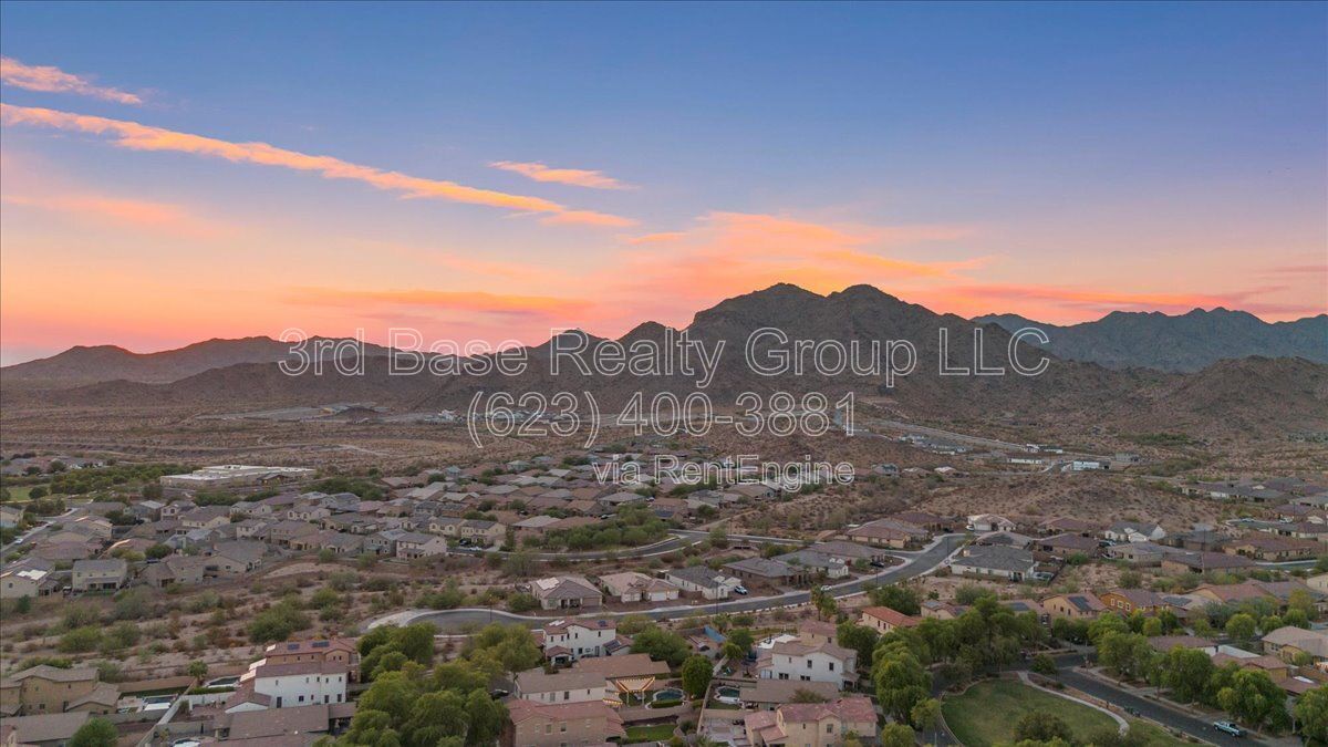 POOL and Spa. Resort Style Backyard in Verrado property image