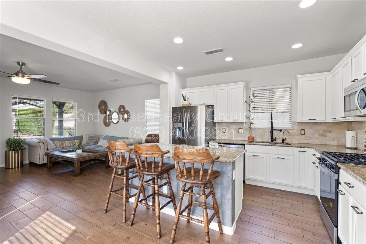 POOL and Spa. Resort Style Backyard in Verrado property image