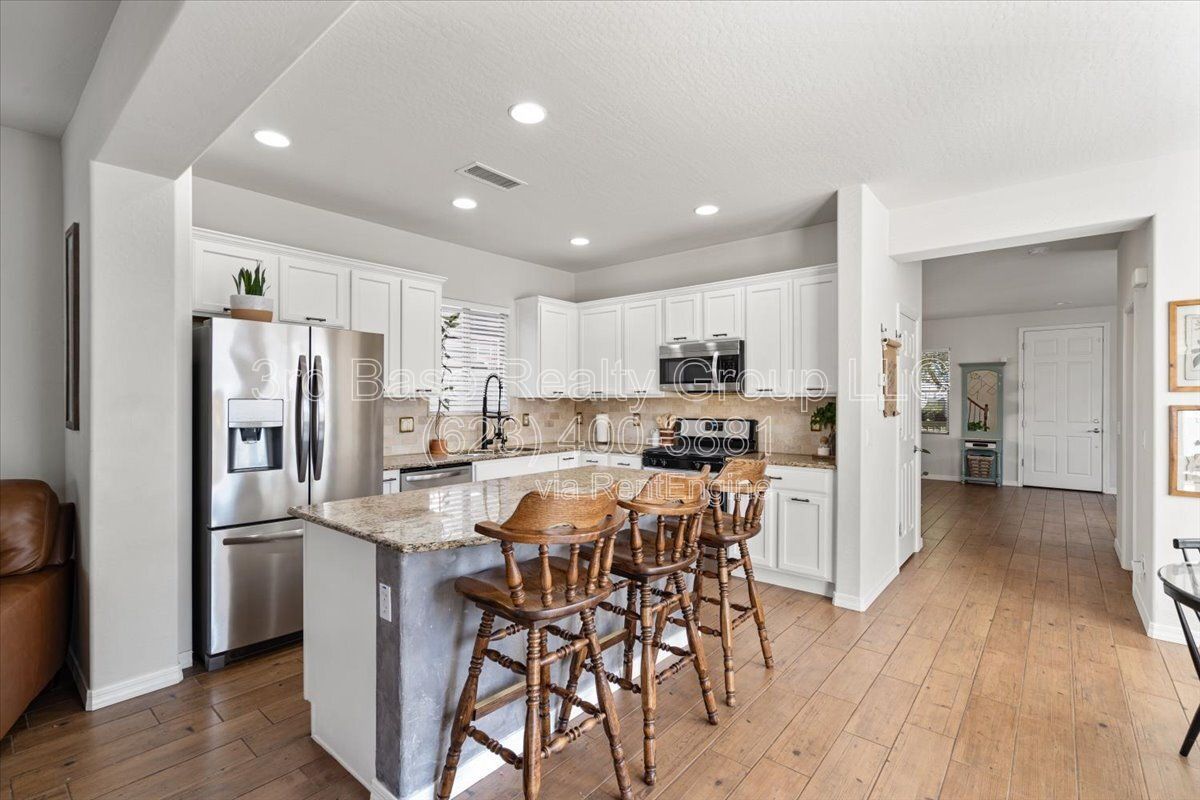 POOL and Spa. Resort Style Backyard in Verrado property image