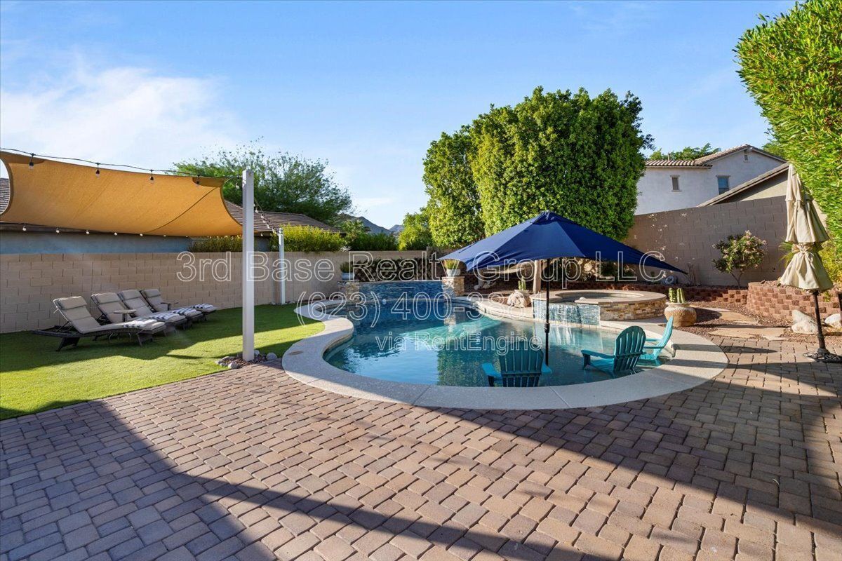 POOL and Spa. Resort Style Backyard in Verrado property image