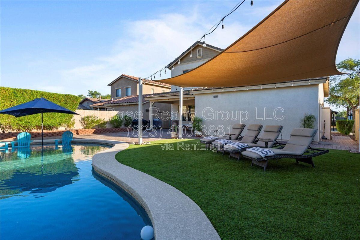 POOL and Spa. Resort Style Backyard in Verrado property image