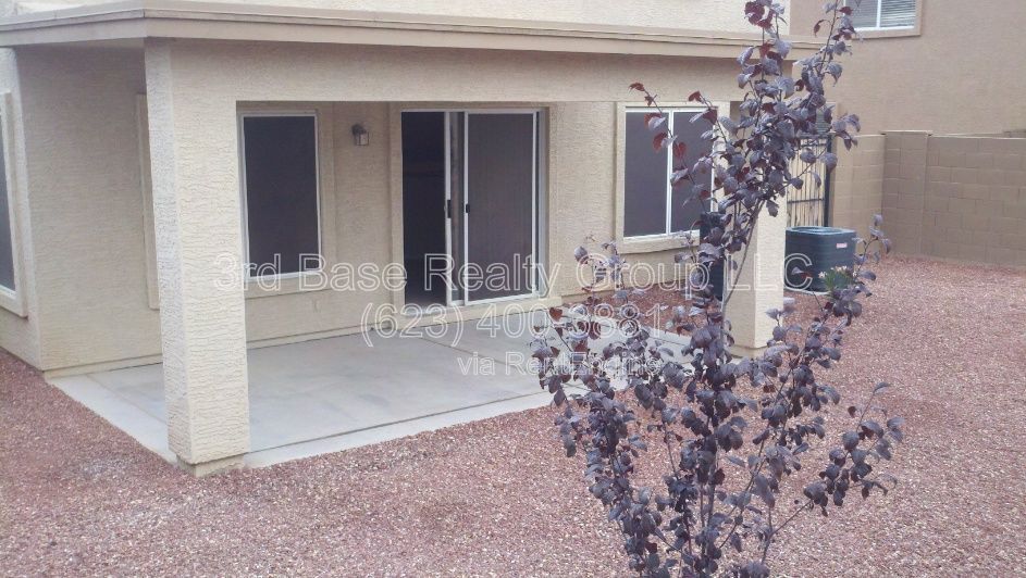 Sundance 4 bedrooms, 3 full baths with a Super Bonus Loft Area property image