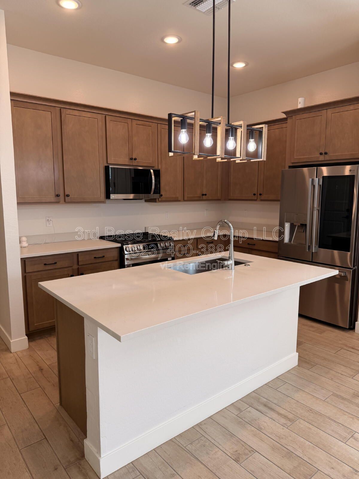 3/2 Desirable Neighborhood with an EV Charger. Active Adult. property image