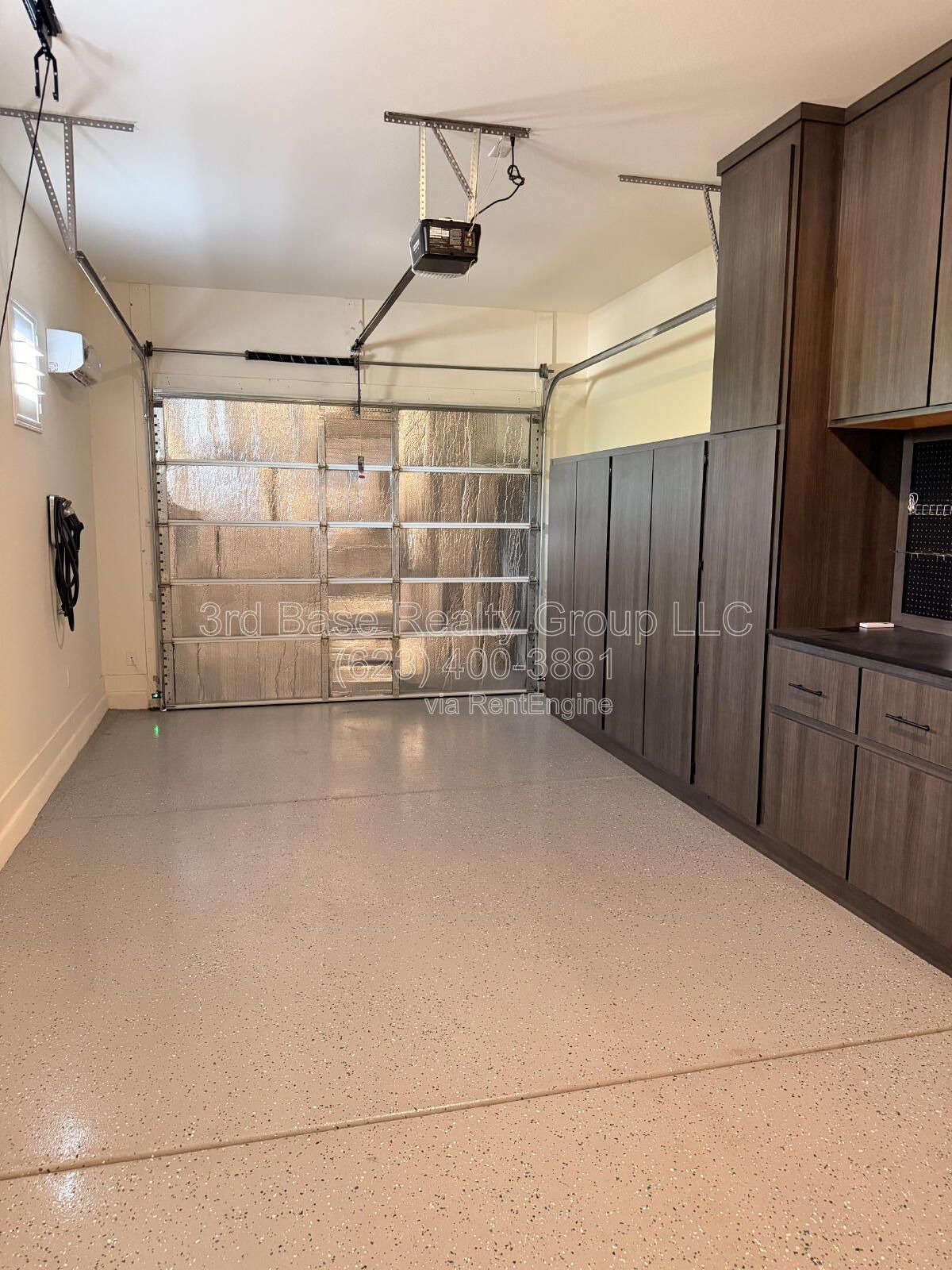 3/2 Desirable Neighborhood with an EV Charger. Active Adult. property image