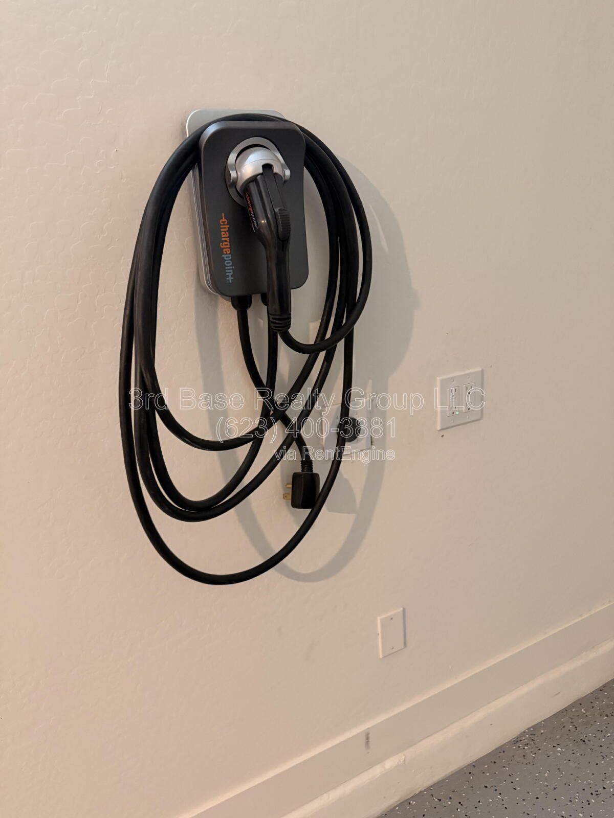 3/2 Desirable Neighborhood with an EV Charger. Active Adult. property image