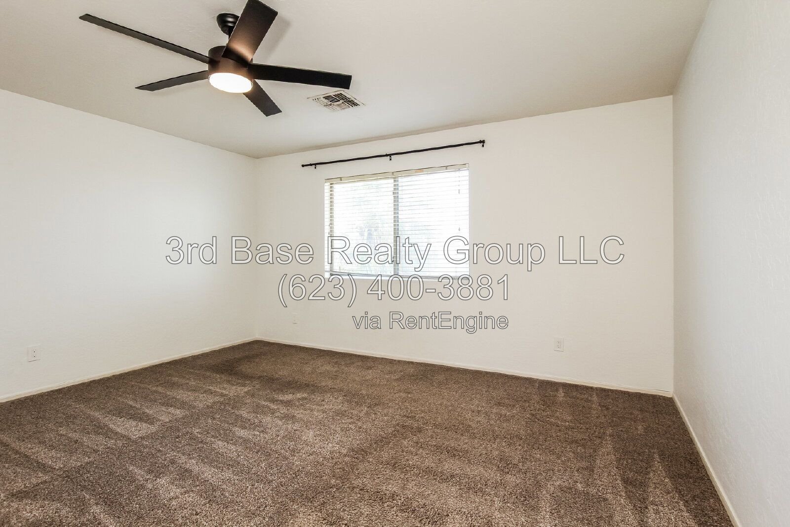 Desirable 3 bed 3 bath next to Luke AFB property image