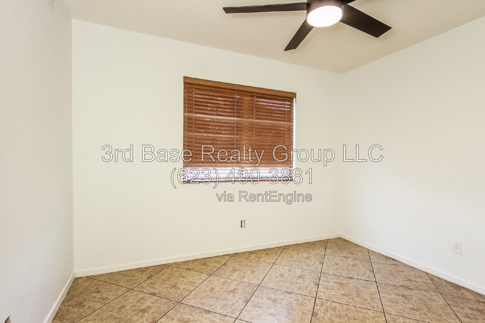 Desirable 3 bed 3 bath next to Luke AFB property image